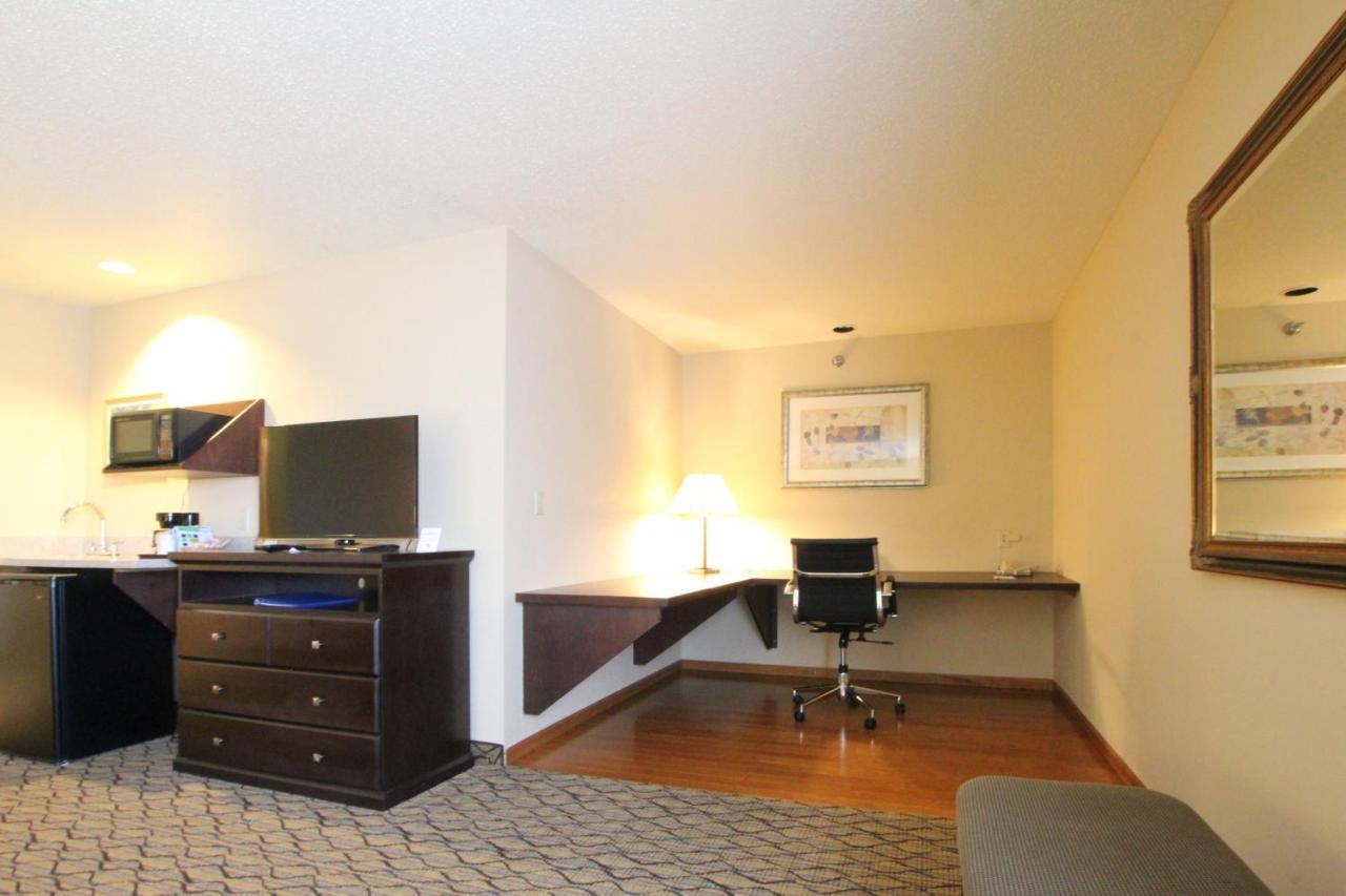 Holiday Inn Express & Suites Chicago-Libertyville By Ihg Oda fotoğraf