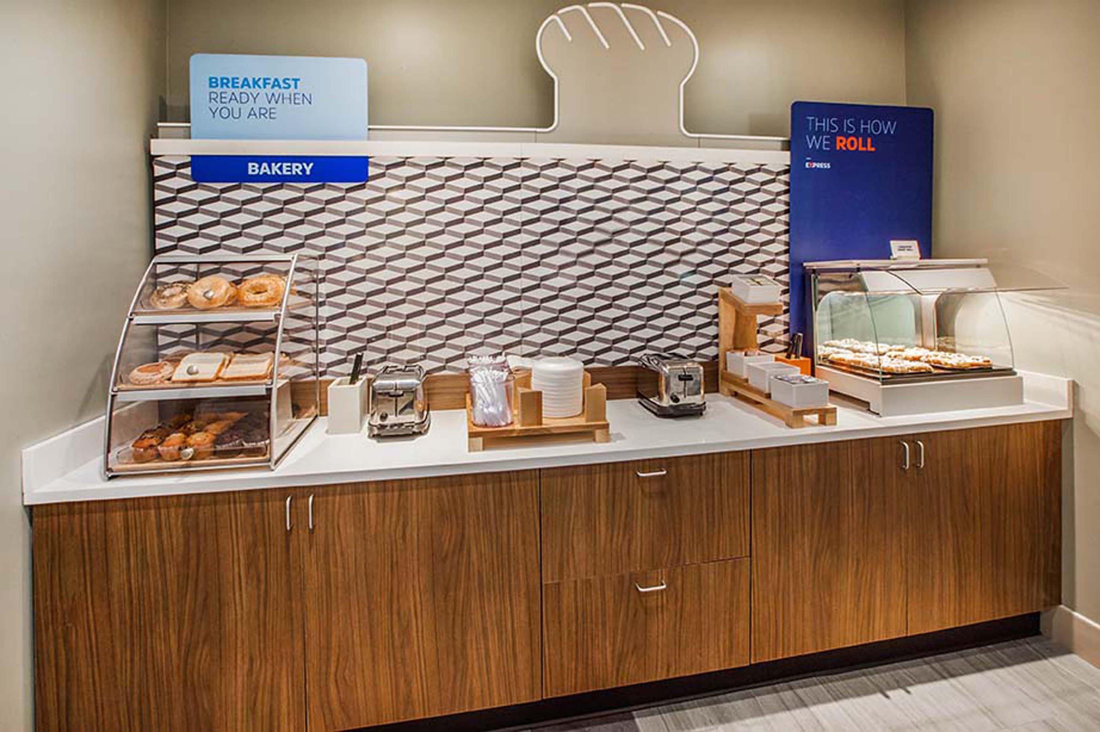 Holiday Inn Express & Suites Chicago-Libertyville By Ihg Dış mekan fotoğraf